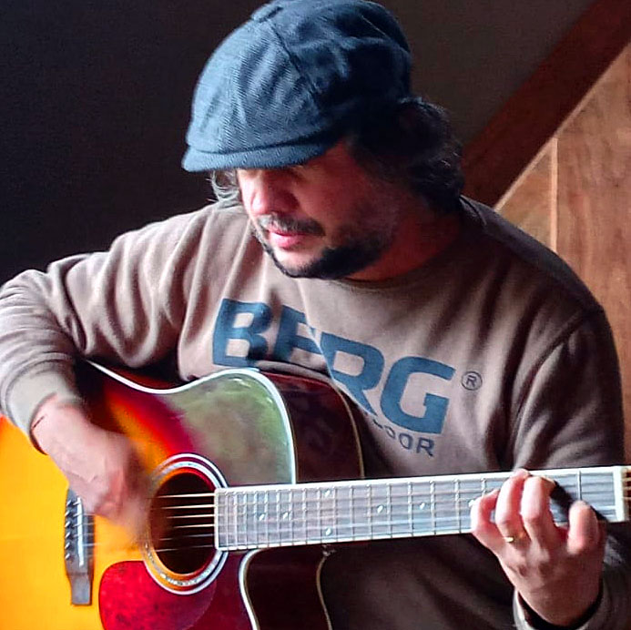 Semanovsky e o seu violão